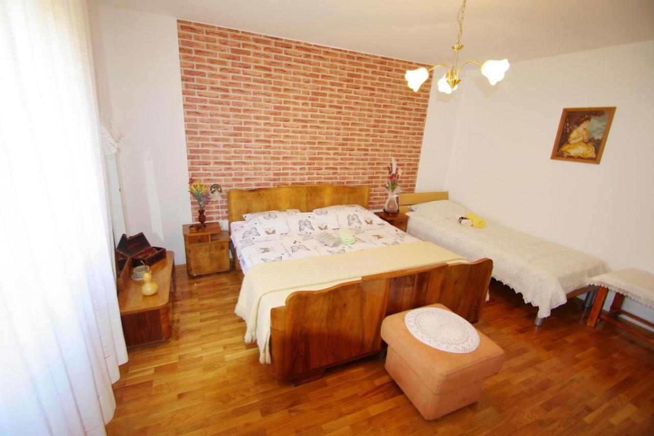 Apartment Ana Póla Kültér fotó