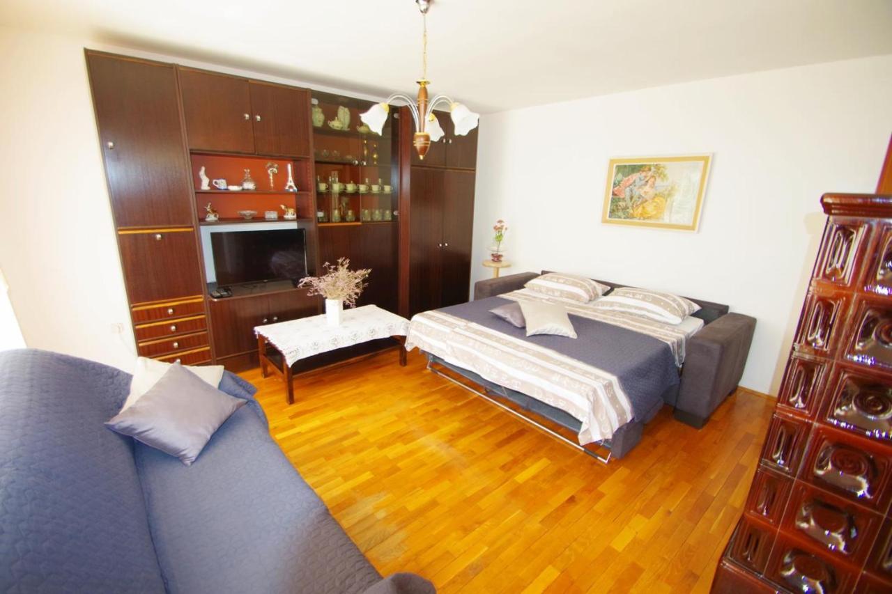 Apartment Ana Póla Kültér fotó